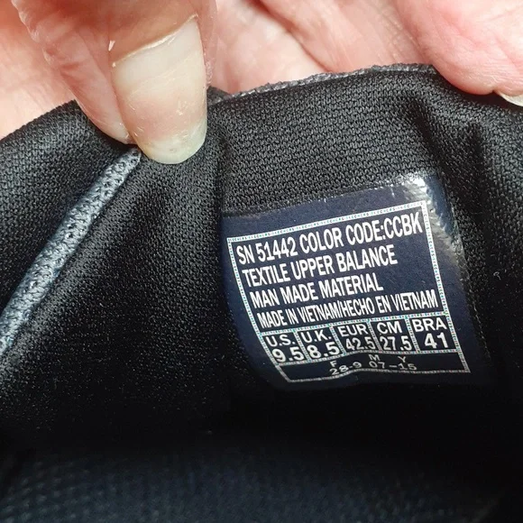 Men's Skechers 9.5 relaxed fit, gel infused, memory foam Charcoal Black Sneakers - Picture 8 of 8